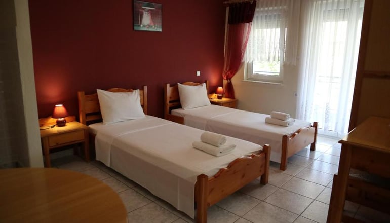 Delphin Rooms Sivota